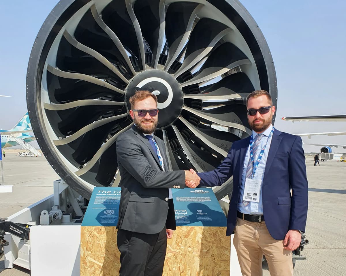 VRT team at aviation expo